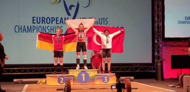 Genç halterciler Avrupa Şampiyonası'na damga vurdu